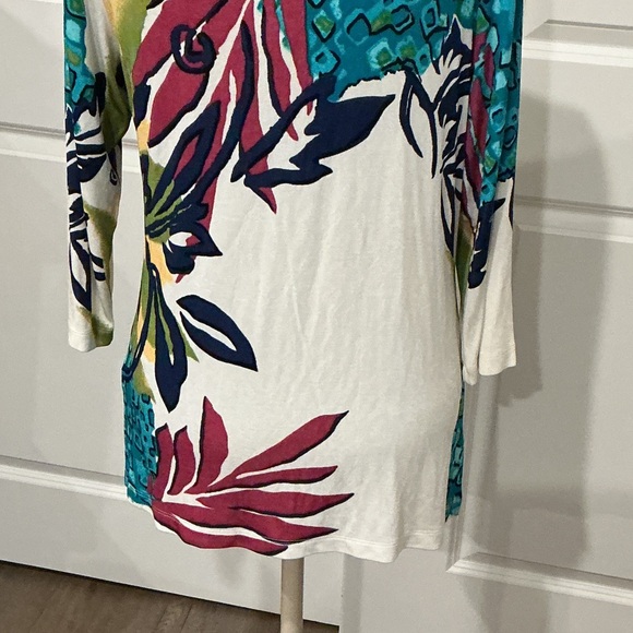 Chico’s Travelers Women’s Blue Green Abstract Vacation V-Neck Top Size 2-Large - Picture 8 of 12